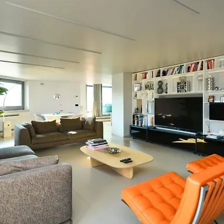 Luxury For 10 People In Apartament