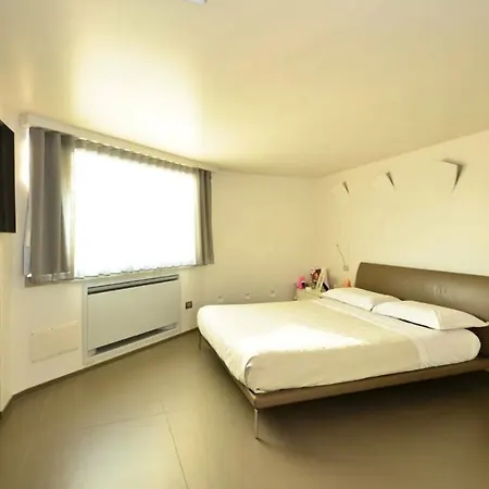 Luxury For 10 People In * Rzym